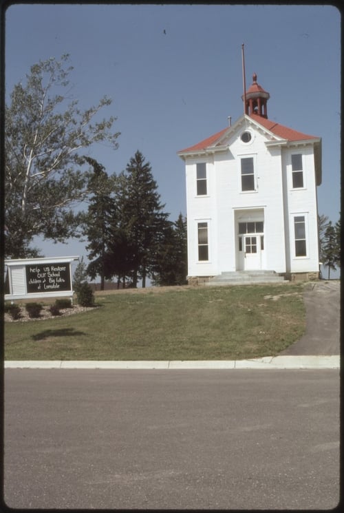 Lonsdale School, in August of 1984