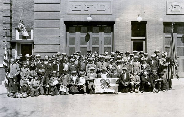 4-H Club boys and girls in front of the Eveleth Fire Hall, 1931.jpeg