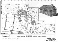 Black-and-white overhead drawing of the footprint of an excavation site, with a conjectural drawing of the reconstructed building at the upper right.