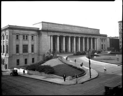 Black and white photograph of the St. Paul Union Deport, c.1925.