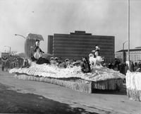 Hamm’s Beer float in St. Paul Winter Carnival Parade