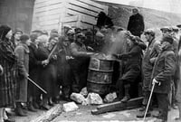 Strike at Hormel Packing Plant, Austin. Photograph by the St. Paul Daily News, 1933.