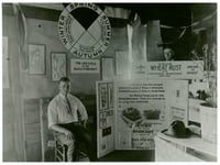 A wheat rust exhibit at a county fair in Minnesota in 1922—an example of public education about barberry eradication.