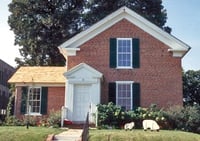 Color image of the Chubb House, 1995.