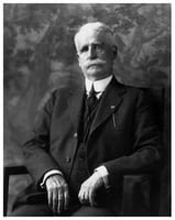 Black and white photograph of Cuyler Adams, c.1915. Photographed by Lee Brothers.