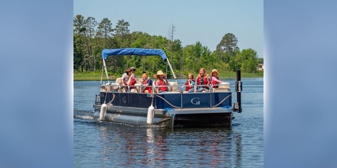 Short Pontoon Tour .