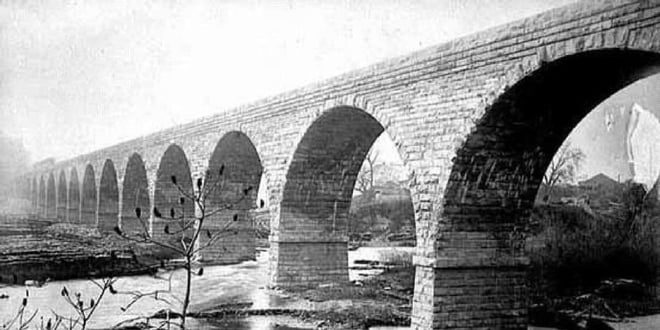 Historic Riverfront Walking Tour.