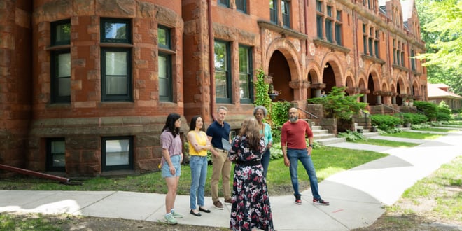 Summit Avenue Walking Tours.