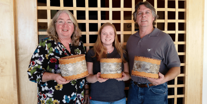 Birch Bark Basket Workshop .