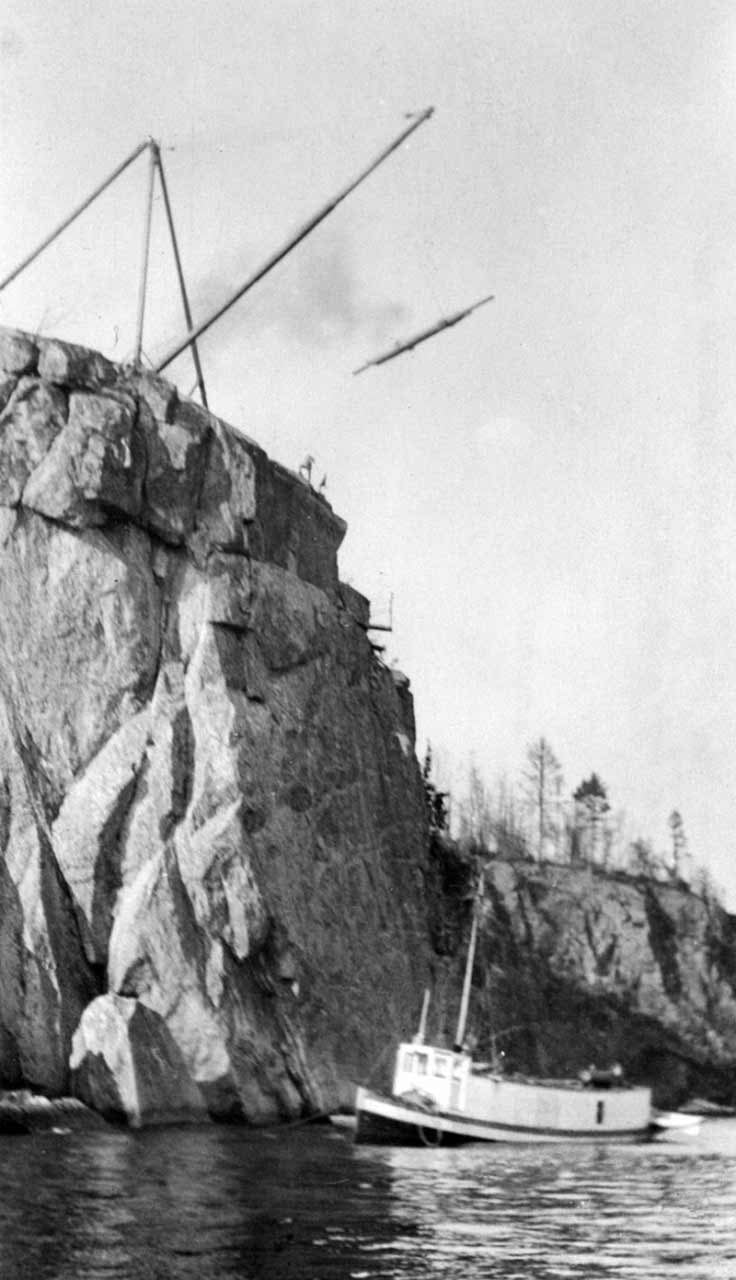 View the hoist boat used during the construction of Split Rock Lighthouse.