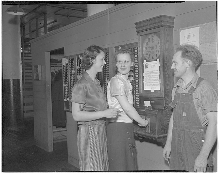 Dorothy Gellerman and Ruth Catherwood
