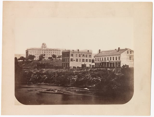 View of Winslow House, Upton Block and Jarrett House, St. Anthony