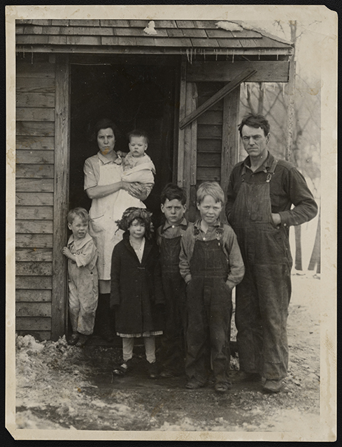 Black and white photograph of a starving farm family who appealed for aid, Hollandale, Freeborn County, 1929.