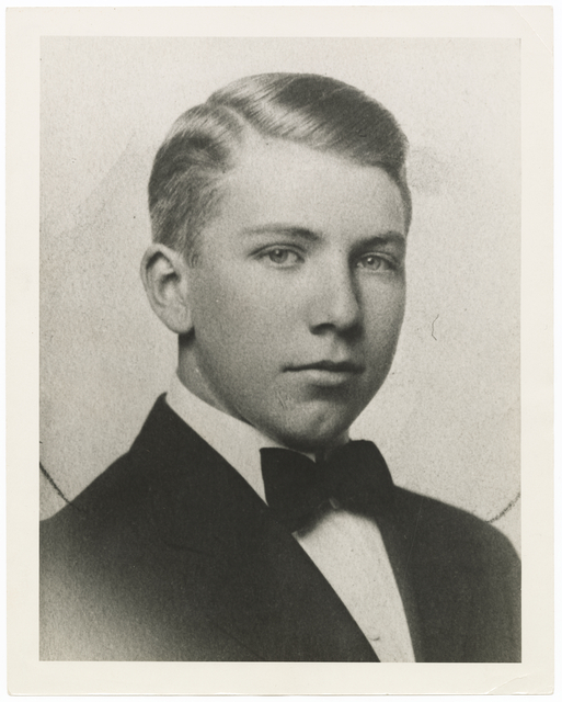Black and white portrait of Floyd B. Olson, c.1909