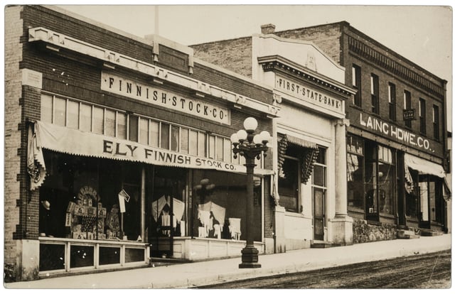 Black and white photograph of a Finnish Stock Company, Ely, 1915.