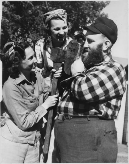 Paul Bunyan Festival participants