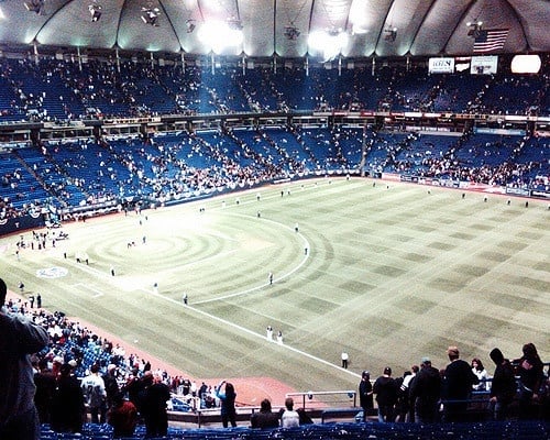 Color image of the last Minnesota Twins game at the Hubert H. Humphrey Metrodome, 2009.