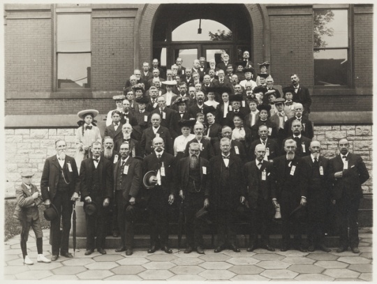 Black and white photograph of Seventh Minnesota veterans, 1905.