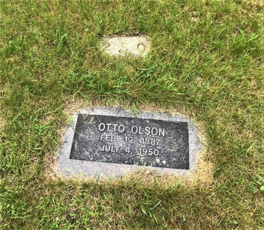 Headstone at Anoka State Hospital cemetery (2)