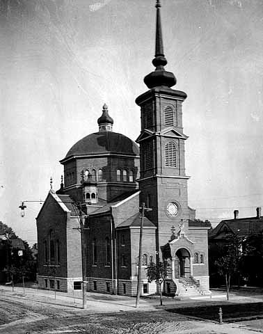 Black and white photograph of St. Mary’s Orthodox Cathedral, Minneapolis, 1905.