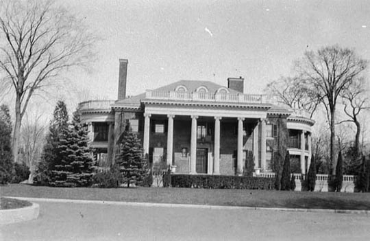 Black and white photograph of Stonebridge, c.1932. Designed by Clarence Johnston in 1914.