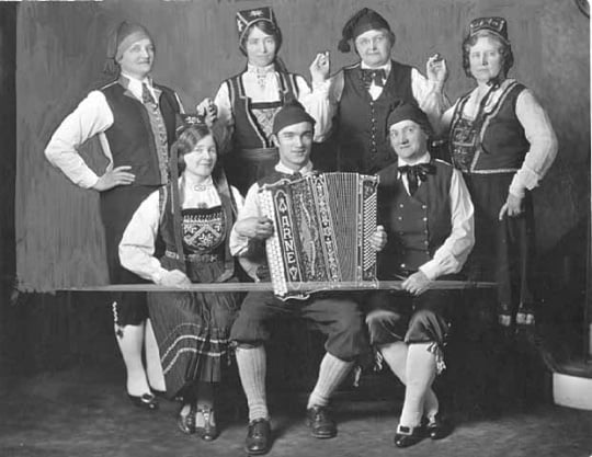 Norwegian American dancers