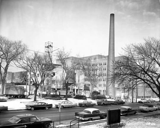 Black and white photograph of Mount Sinai Hospital, 1962.