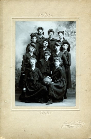 Black and white photograph of the women's basketball team, 1904.