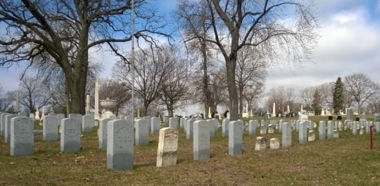 Image of Soldiers’ Rest plot at Oakland Cemetery, 2014.