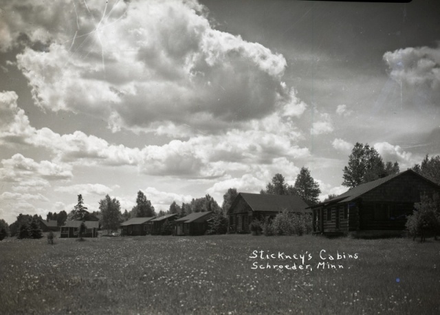 Stickneys Cabins ca.1936 (800x573)-1