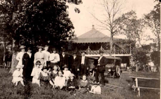 Black and white photograph of people in front of the Valhalla Island Resort pavilion on Lake Shetek, ca. 1920s.