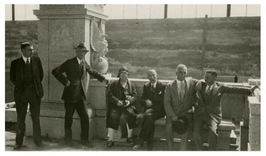Columbus Memorial under construction at Brioschi Studio