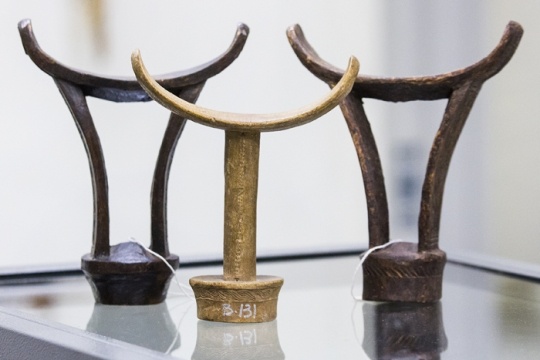 Photograph of barkin (bar-kin traditional Somali headrest)