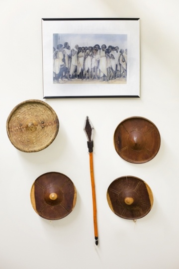 Photograph of gaashan (g-aa-sh-n shields) and waran (wh-ran spear)