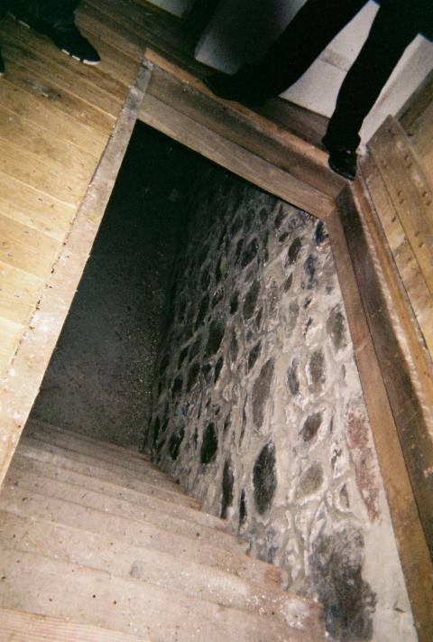 0664977_0664977-R1-028-12A