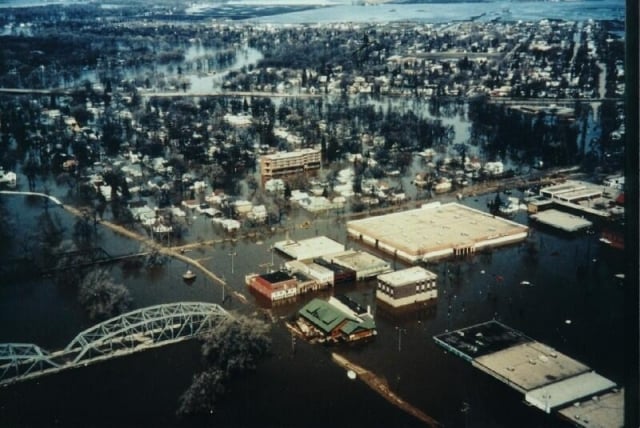 Aerial view of East Grand Forks, flooded.