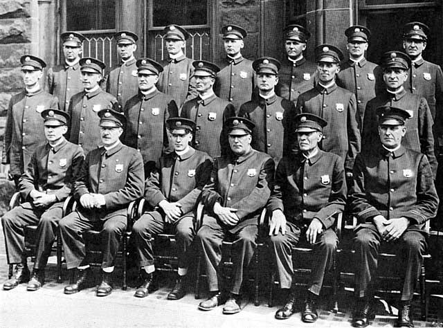 Policemen at Central and No. 2 (West End) Stations, group photo.
