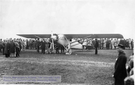 How did Charles Lindbergh see out the front of the Spirit of St. Louis to  navigate and land the plane? - Quora