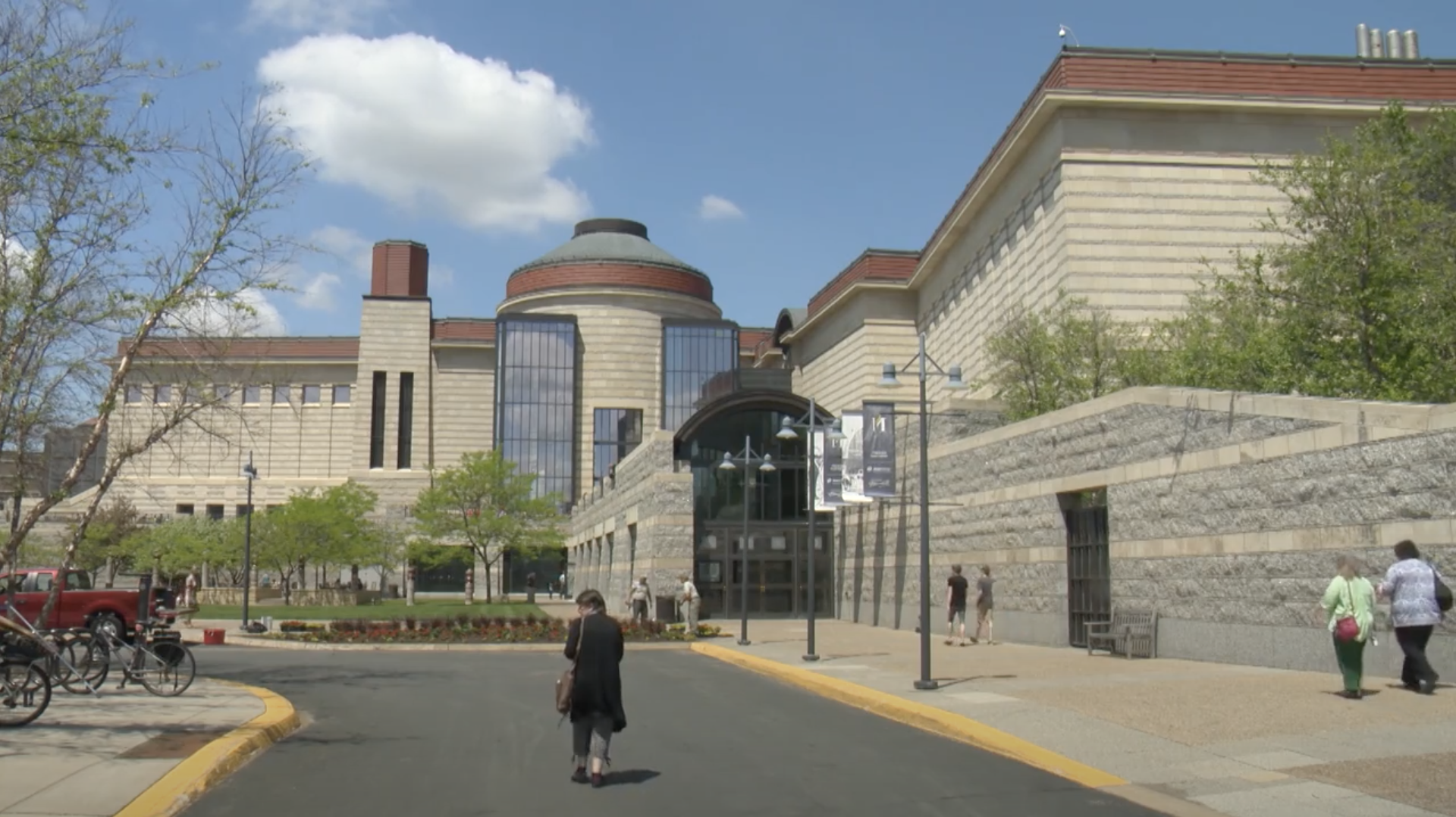 Still of Minnesota History Center b-roll