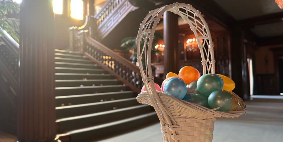 eggs in a basket in James J Hill house