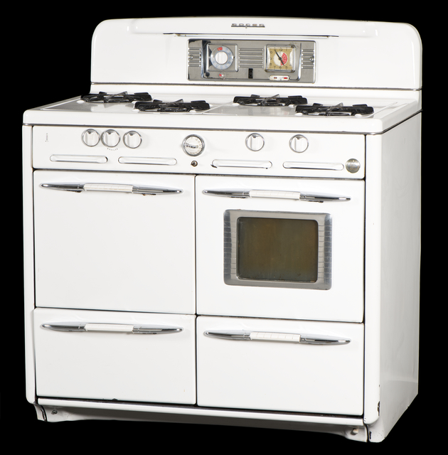 1940s Stove Minnesota Historical Society