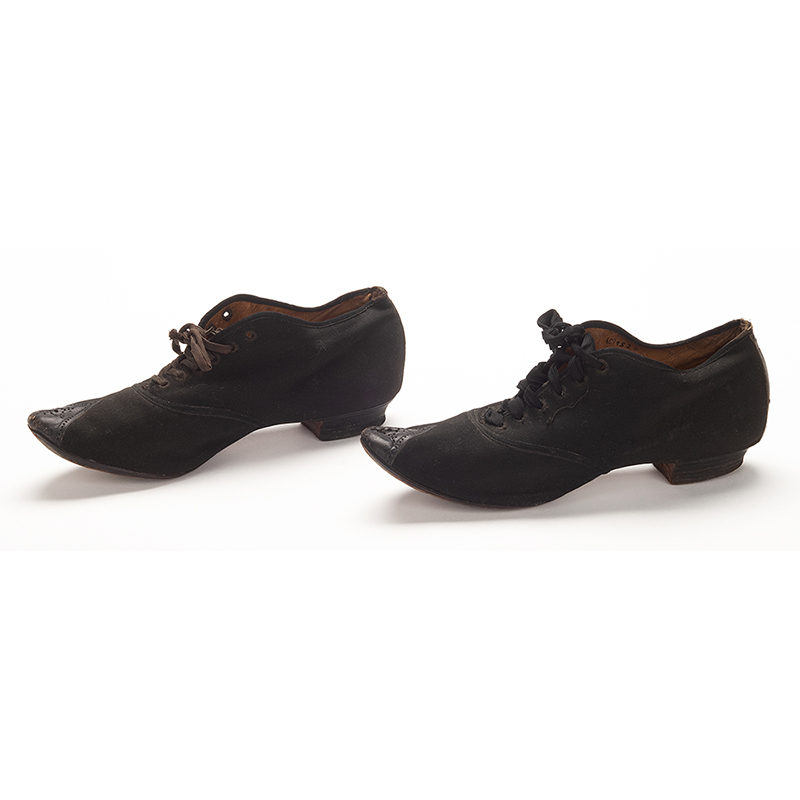 Shoes, Gratia Countryman, 1889.