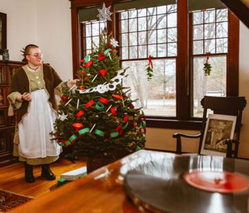 A Holiday Flight Lindbergh House